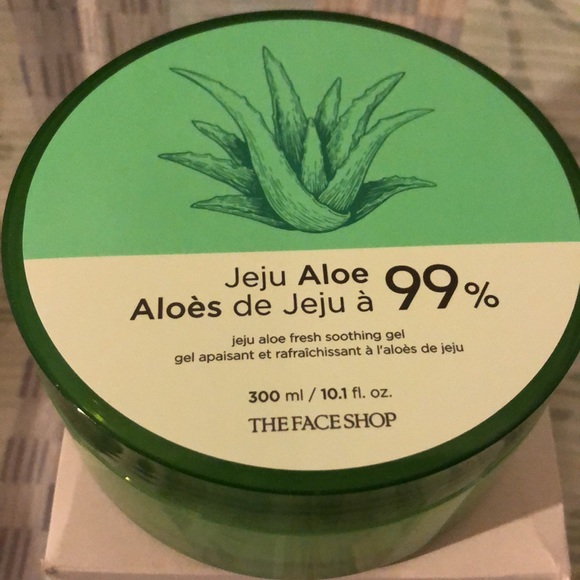 Avon Jeju Aloe Set - Picture 4 of 5
